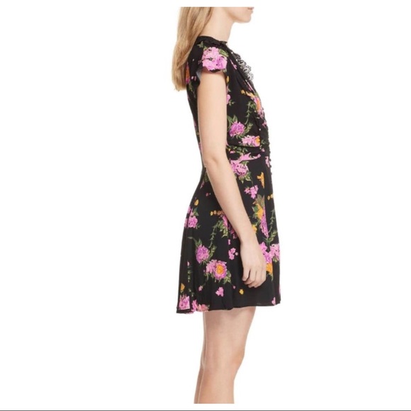 FREE PEOPLE LACE DETAIL FLORAL PRINT MINI DRESS - Picture 5 of 8